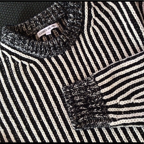 Elizabeth and James Sweaters - Elizabeth and James plaited crew neck Sweater, Size Large